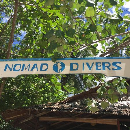 Nomad Divers Bangka Likupang Buitenkant foto